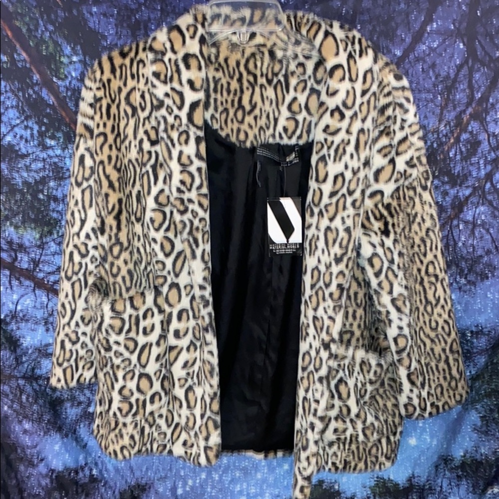 THE KOOPLES LEOPARD FAUX COAT‼️